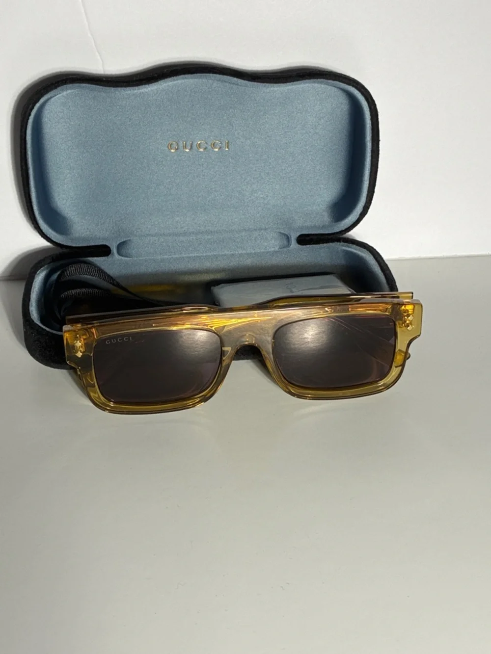 New Authentic Gucci GG1085s 003 Amber Rectangular Sunglasses - Men